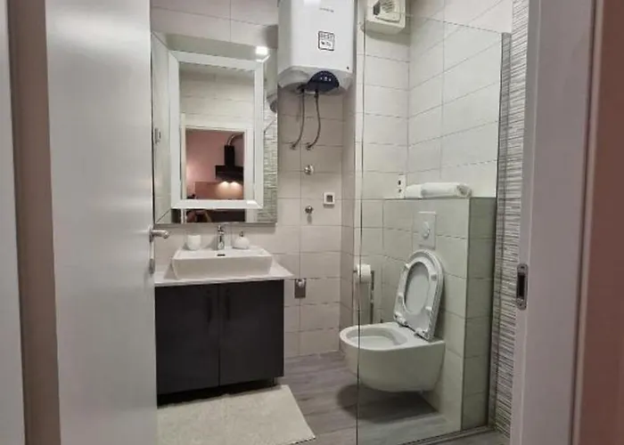 דירה Isa זאדאר