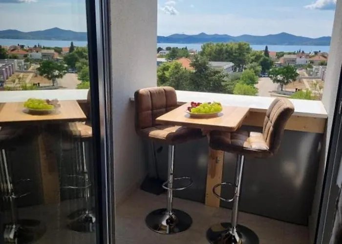 Isa Zadar